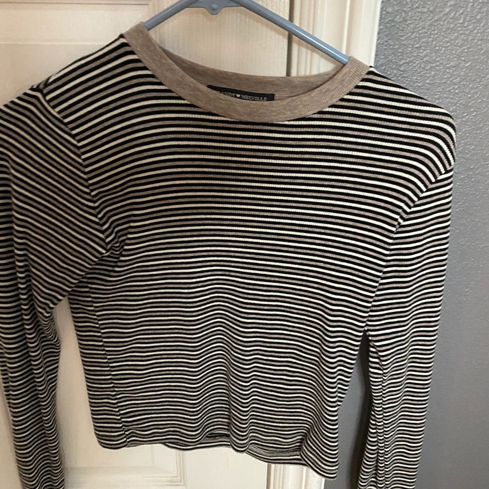 brandy melville long sleeve